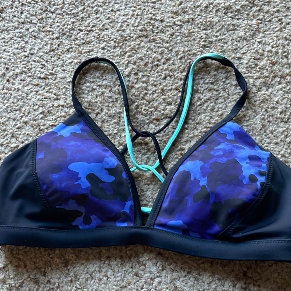 NWOT Athleta bikini top size S - Picture 3 of 7